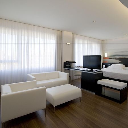Axor Barajas Hotel Madrid Room photo
